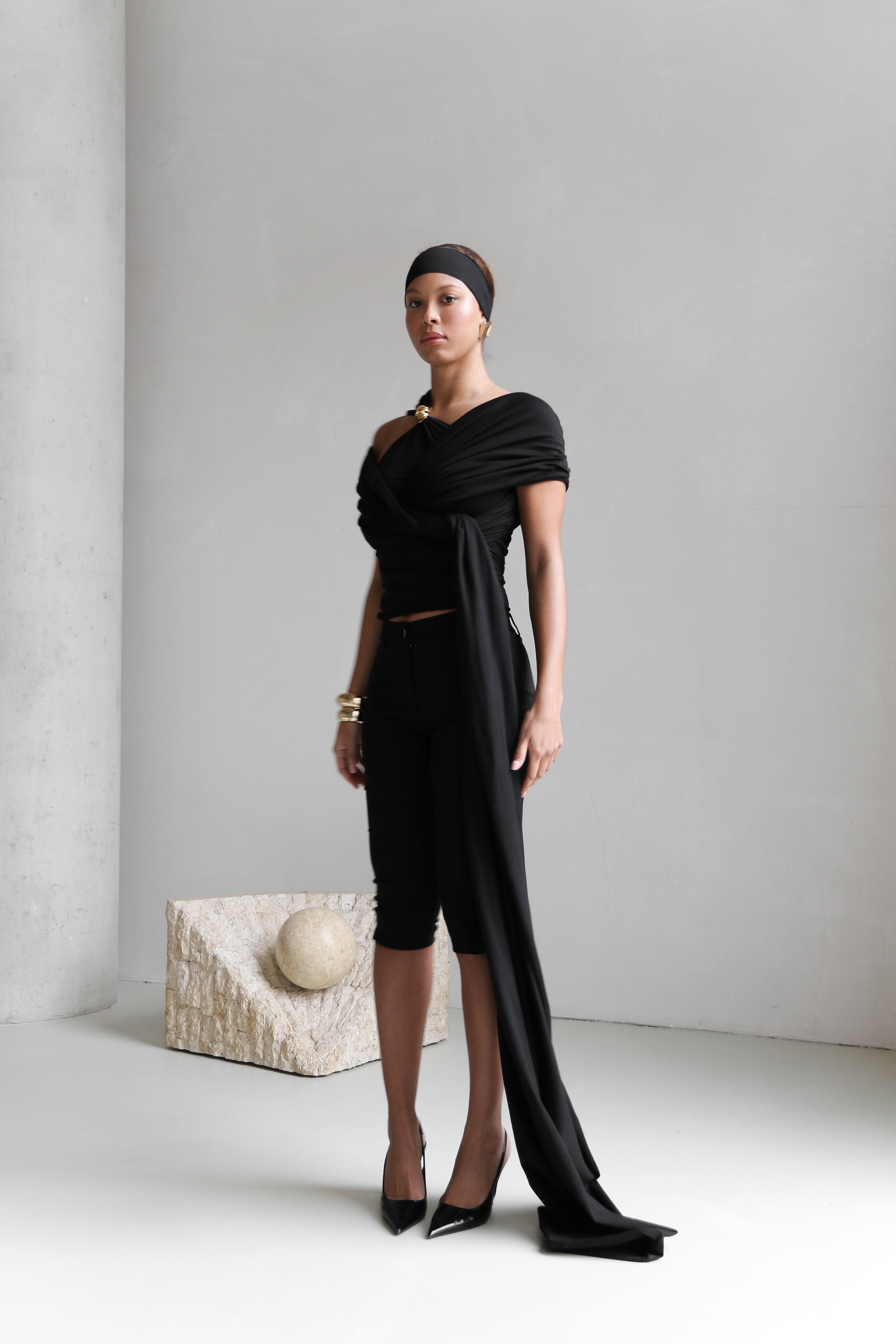 TRANSFORMABLE WRAP TOP